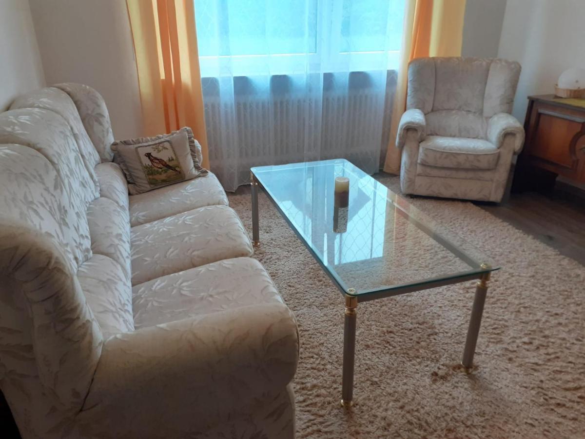 Ferienwohnung Am Kurpark, Гайлинген Екстериор снимка