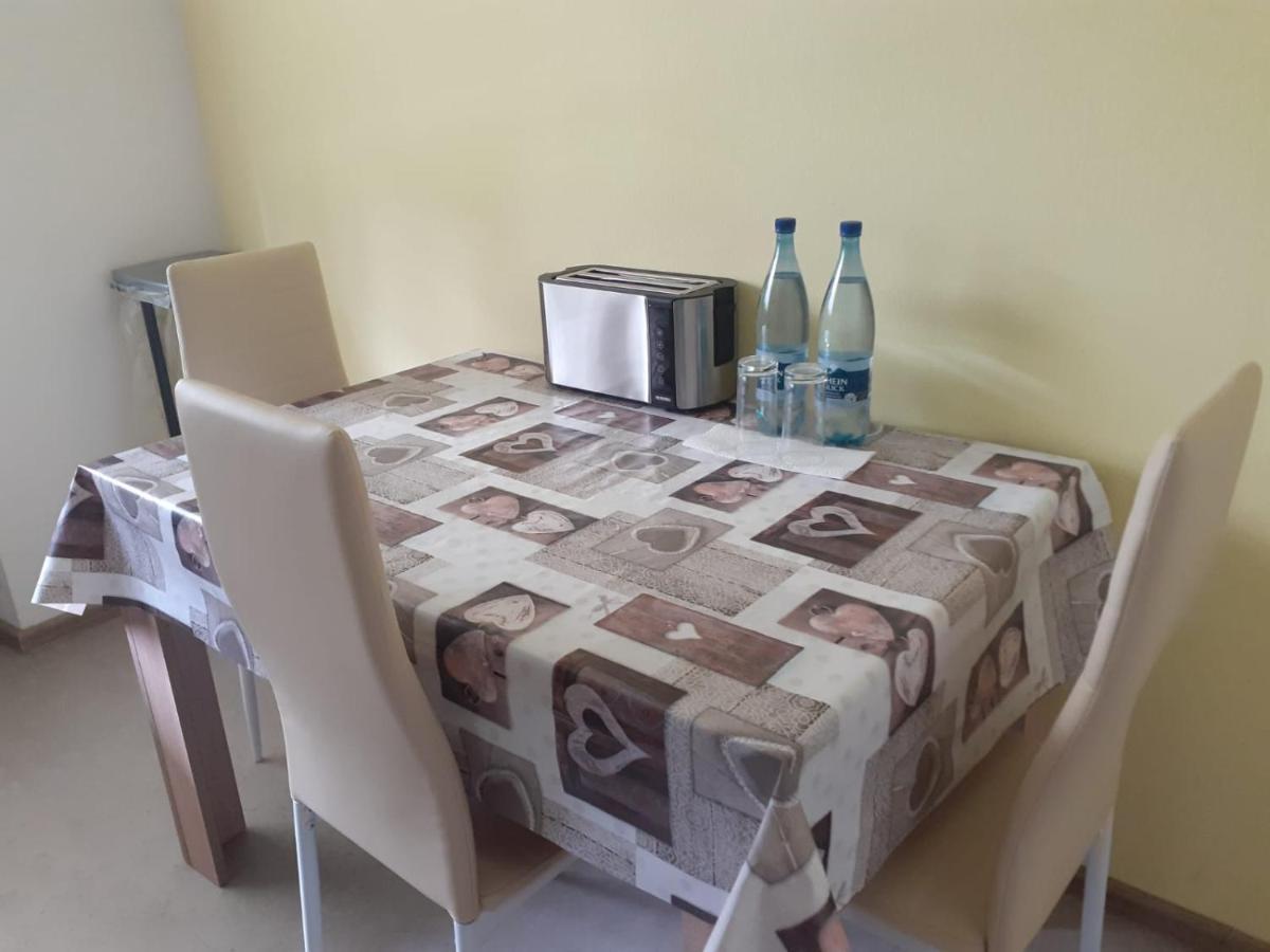 Ferienwohnung Am Kurpark, Гайлинген Екстериор снимка