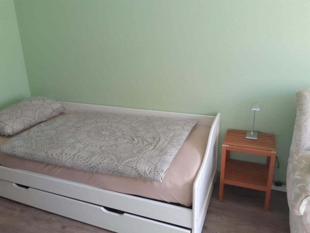 Ferienwohnung Am Kurpark, Гайлинген Екстериор снимка