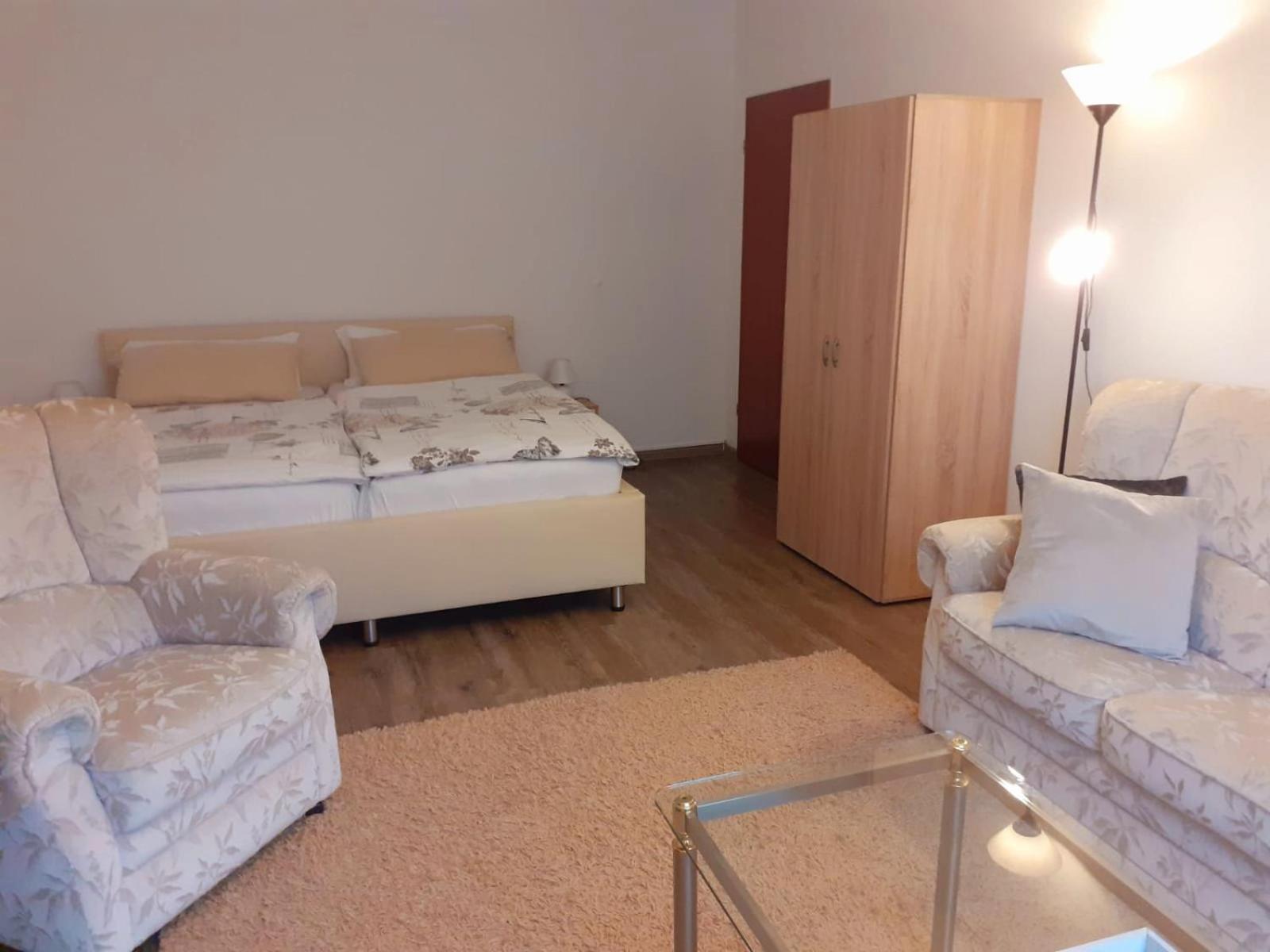 Ferienwohnung Am Kurpark, Гайлинген Екстериор снимка